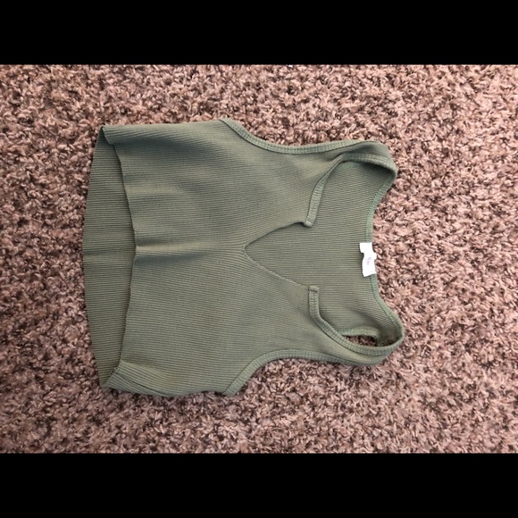 Crop Top - Picture 2 of 3